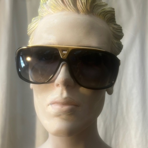 - Louis Vuitton Evidence sunglasses Preloved. - Picture 1 of 9
